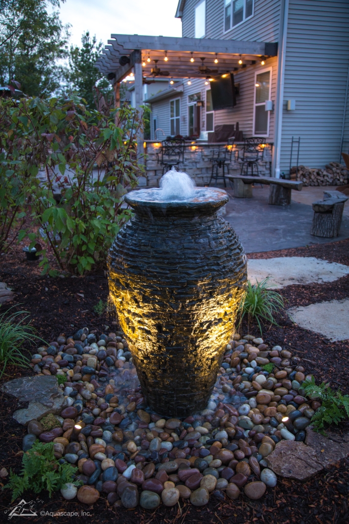 Rippled Urn Water Feature